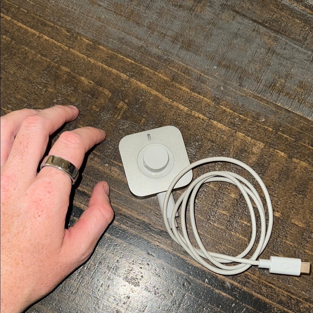 Oura Ring Gen 4 with Charger